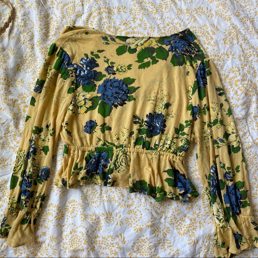 Urban Outfitters Floral Crop Top - Picture 5 of 5